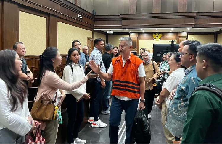 Jimmy Masrin Bantah Tuduhan Rugikan Negara Rp 600 Miliar dalam Pledoi Jimmy Masrin saat menghadiri persidangan kasus dugaan korupsi.