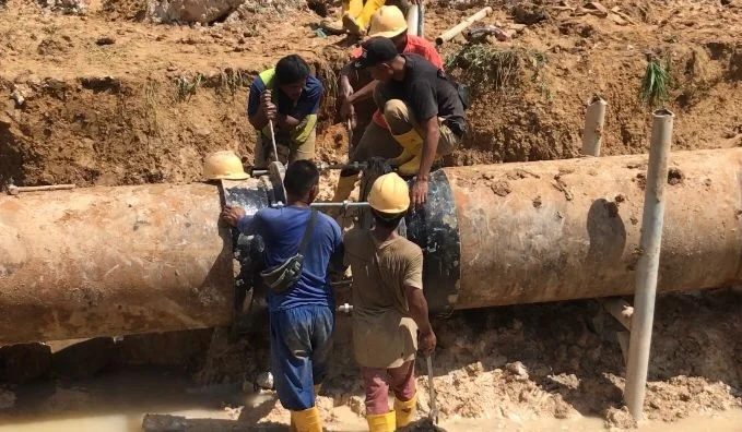 Air Batam Hilir Lakukan Perbaikan Pipa, Sejumlah Wilayah Alami Gangguan Suplai Perbaikan pipa air.