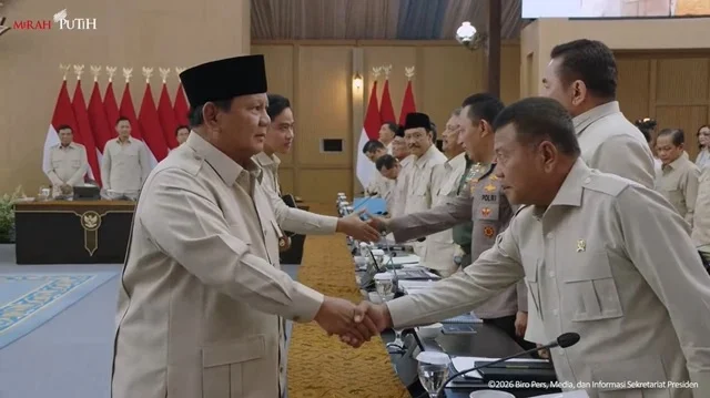 Prabowo Gelar Retret Kabinet di Hambalang, Bahas Program Pemerintah Presiden RI, Prabowo Subianto membuka retreat Kabinet Merah Putih di Hambalang.