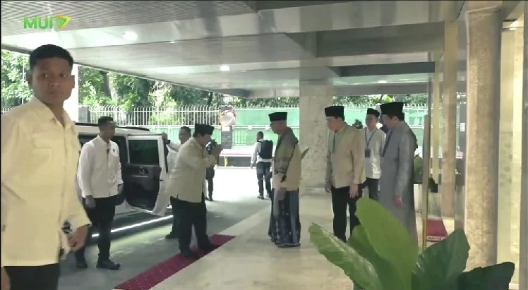 Prabowo Hadiri Pengukuhan Pengurus MUI Periode 2025-2030 di Istiqlal Presiden RI, Prabowo Subianto tiba di Masjid Istiqlal menghadiri pengukuhan pengurus MUI.