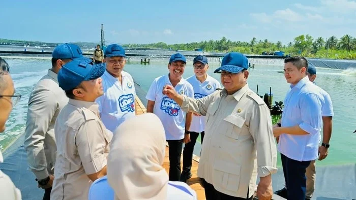 Prabowo Bangun Sentra Budidaya Perikanan Ribuan Hektare untuk Genjot Ekspor dan Devisa Presiden RI, Prabowo Subianto saat menghadiri Panen Raya Udang di Tambak Budidaya Udang Berbasis Kawasan (BUBK) di Kebumen, Jawa Tengah, Sabtu (23/5/2026).