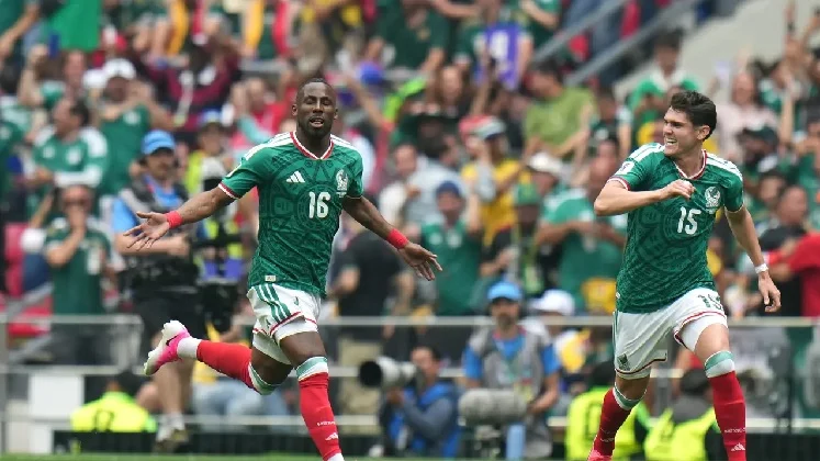 Meksiko Kalahkan Afrika Selatan 2-0 di Laga Pembuka Piala Dunia 2026 Meksiko mengalahkan Afrika Selatan 2-0 dalam laga pembuka Grup A Piala Dunia 2026 di Estadio Azteca, Jumat (12/6/2026).