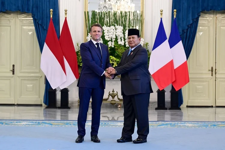 Prabowo Temui Macron, Pengamat: Indonesia Ingin Tampil sebagai Aktor Independen Pertemuan Presiden Prabowo Subianto dengan Presiden Prancis Emmanuel Macron.