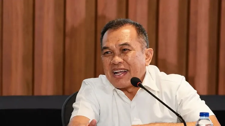 66 Penerima Alokasi Tanah Lapor Mandiri ke BP Batam Lewat Sistem LMS Anggota/Deputi Bidang Pengelolaan Kawasan BP Batam Syarlin Joyo