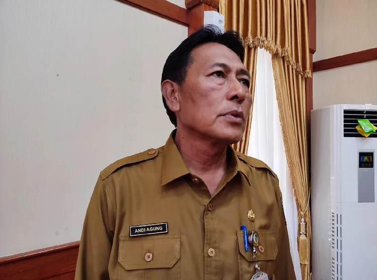 Pemprov Kepri Sebut Bantuan Pusat untuk Pendidikan Batam Capai Rp2 Miliar, SMAN 20 Bangun Empat Ruang Kelas Baru Kepala Dinas Pendidikan Kepri, Andi Agung