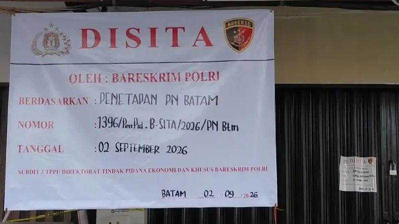 Bareskrim Polri Sita Aset Nagoya Game Zone Batam Terkait Kasus TPPU Bareskrim Polri menyita aset bekas lokasi Nagoya Game Zone di kawasan Ruko Batu Selicin, Kecamatan Lubuk Baja, Kota Batam, Kepulauan Riau, dalam penanganan perkara dugaan Tindak Pidana Pencucian Uang (TPPU).